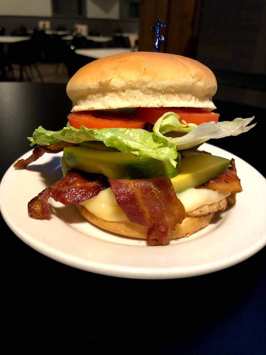 Renuccis Bar & Restaurant | restaurant | 538 N State St, Ionia, MI 48846, USA | 6165279802 OR +1 616-527-9802