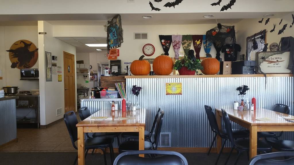 The Fly Inn | restaurant | 9596 626 10th St, Plainwell, MI 49080, USA | 2696851554 OR +1 269-685-1554