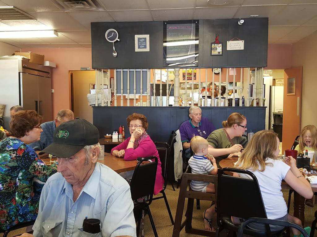 Cooks Cafe | cafe | 1300 N 66th St, Lincoln, NE 68505, USA | 4024661771 OR +1 402-466-1771