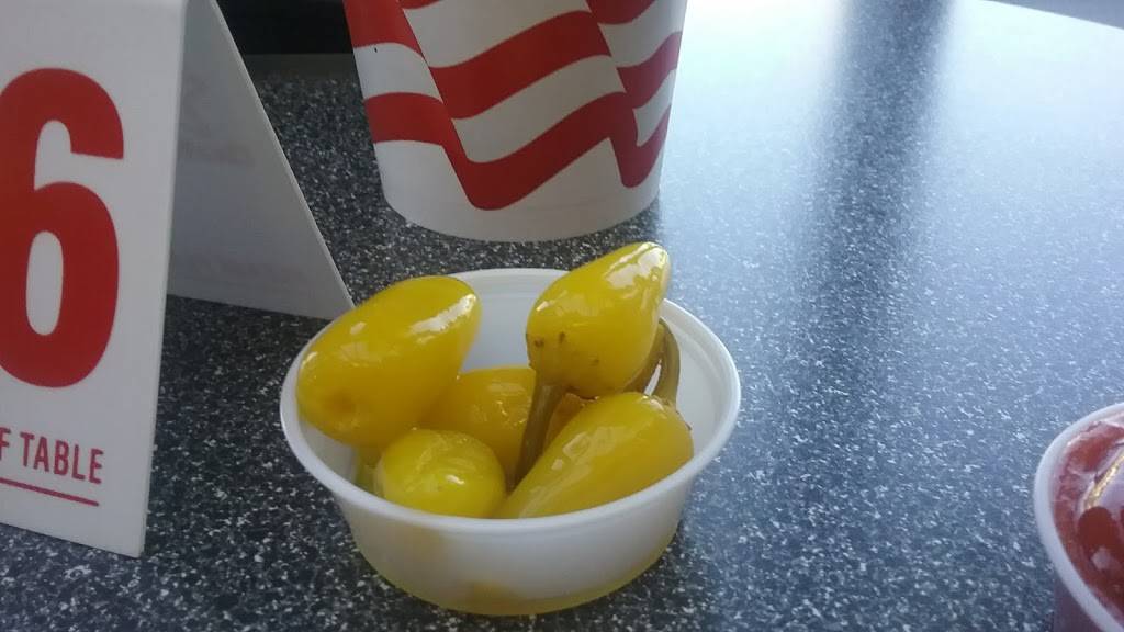 Carls Jr. | restaurant | 575 SE 10th Ave, Hillsboro, OR 97123, USA | 5036936201 OR +1 503-693-6201