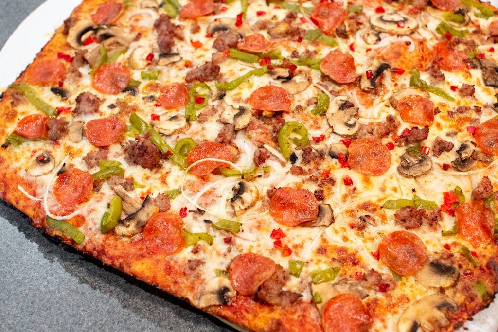 Alfonzos Pizzeria | restaurant | 611 Edwardsville Rd, Troy, IL 62294, USA | 6186679901 OR +1 618-667-9901