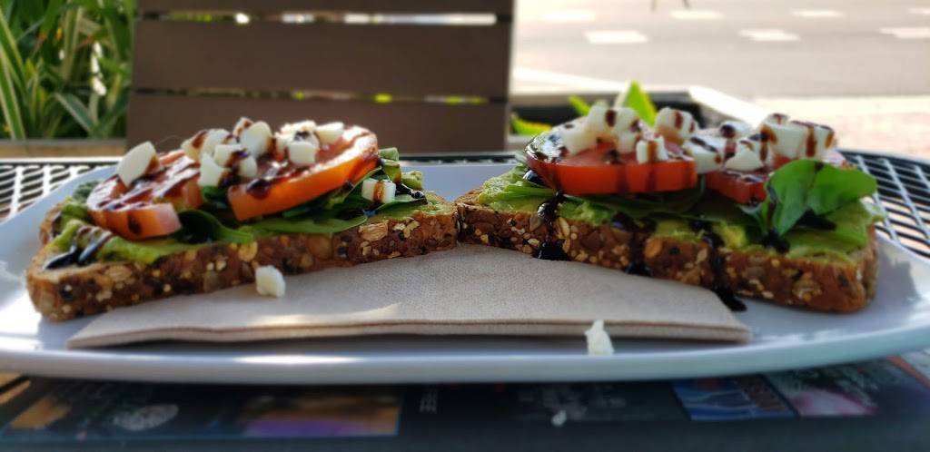 Cafe Surfinista | cafe | 86 N Orlando Ave, Cocoa Beach, FL 32931, USA | 3216133864 OR +1 321-613-3864