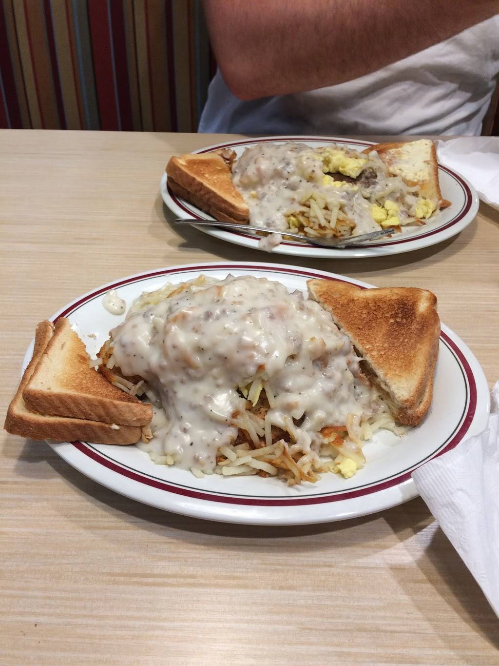 Huddle House | restaurant | 1402 N Young Blvd, Chiefland, FL 32626, USA | 3524939912 OR +1 352-493-9912