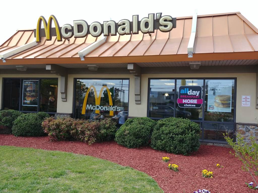 McDonalds | cafe | 2325 Memorial Ave, Lynchburg, VA 24501, USA | 4348455943 OR +1 434-845-5943