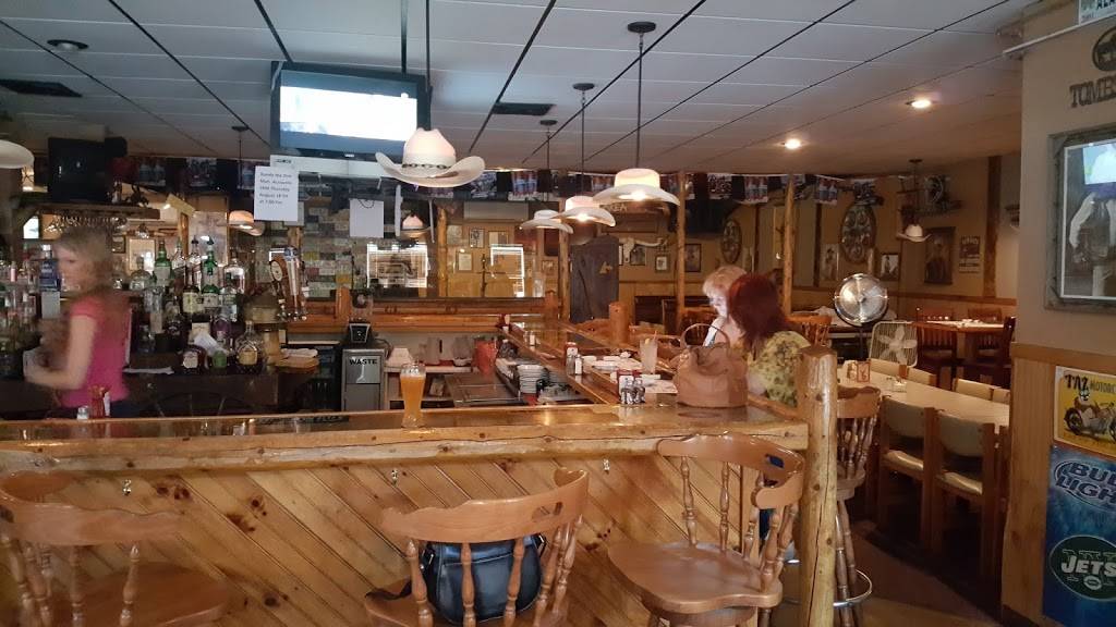 Chute Gates Steakhouse | restaurant | 372 Main St, Terryville, CT 06786, USA | 8605850704 OR +1 860-585-0704