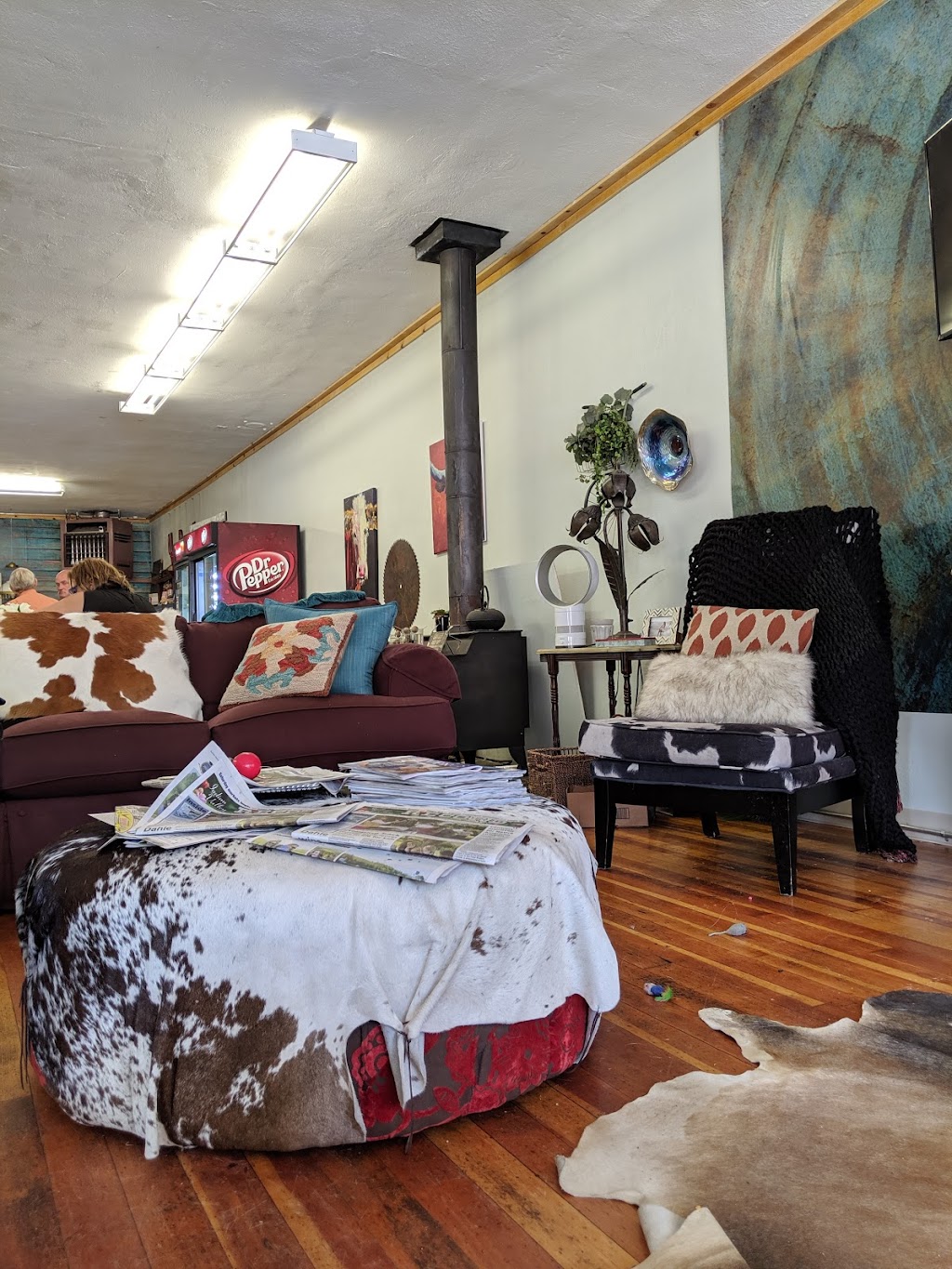 Gigi’s ARBNB | restaurant | 15792 CA-89, Crescent Mills, CA 95934, USA | 2812534517 OR +1 281-253-4517