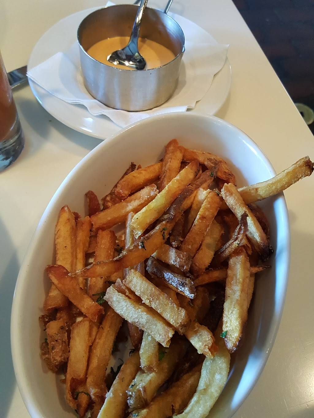 LAlbatros | restaurant | 11401 Bellflower Rd, Cleveland, OH 44106, USA | 2167917880 OR +1 216-791-7880