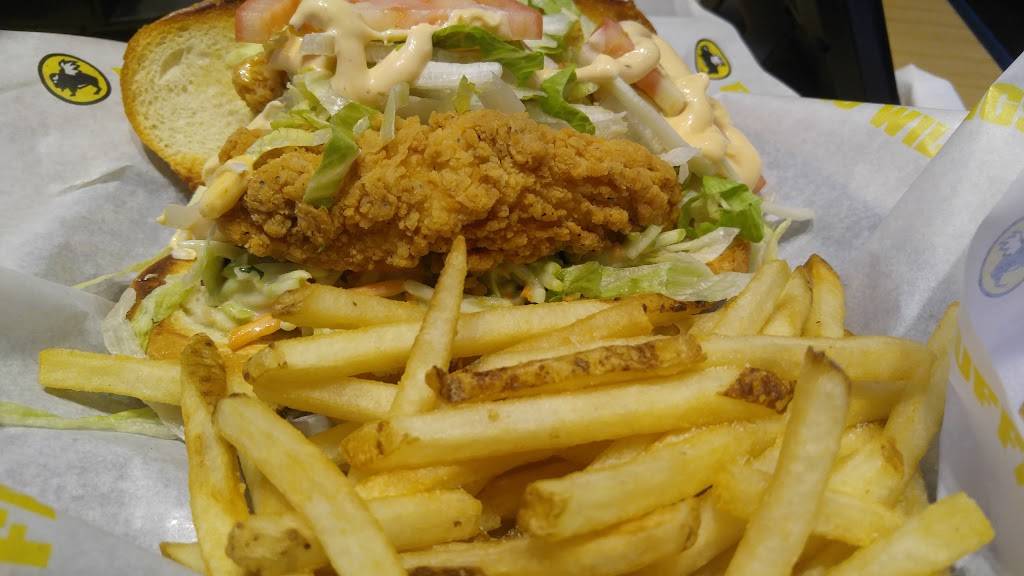 Buffalo Wild Wings | restaurant | 2312 W Loop 340, Waco, TX 76711, USA | 2546620921 OR +1 254-662-0921