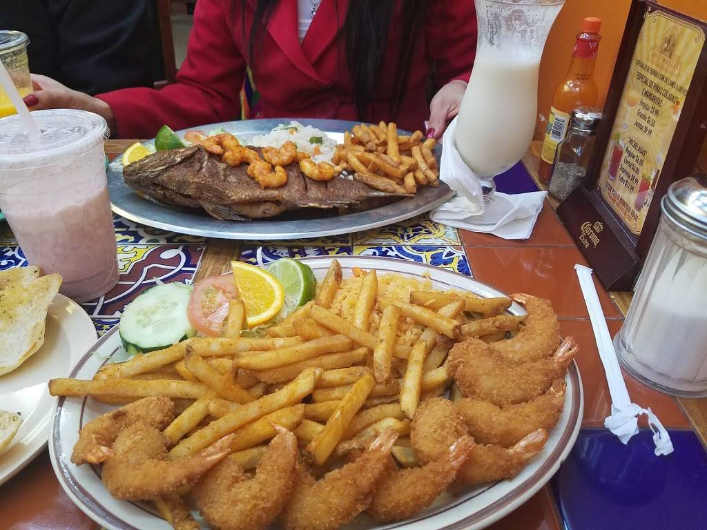 Los Corrales | restaurant | 6713 W 26th St, Berwyn, IL 60402, USA | 7084849063 OR +1 708-484-9063