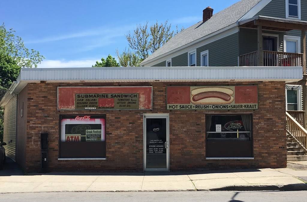 Smith Street Hot Dogs | restaurant | 2619, 105 Smith St, Poughkeepsie, NY 12601, USA | 8454718481 OR +1 845-471-8481