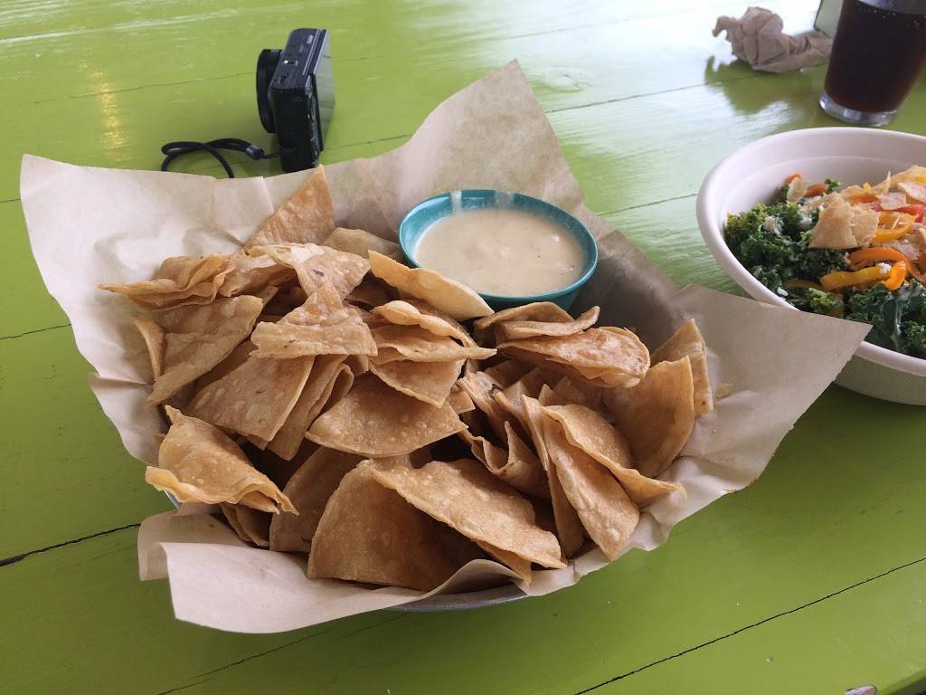 Tubbys Ice House | restaurant | 318 E Austin St, Fredericksburg, TX 78624, USA | 8303073026 OR +1 830-307-3026