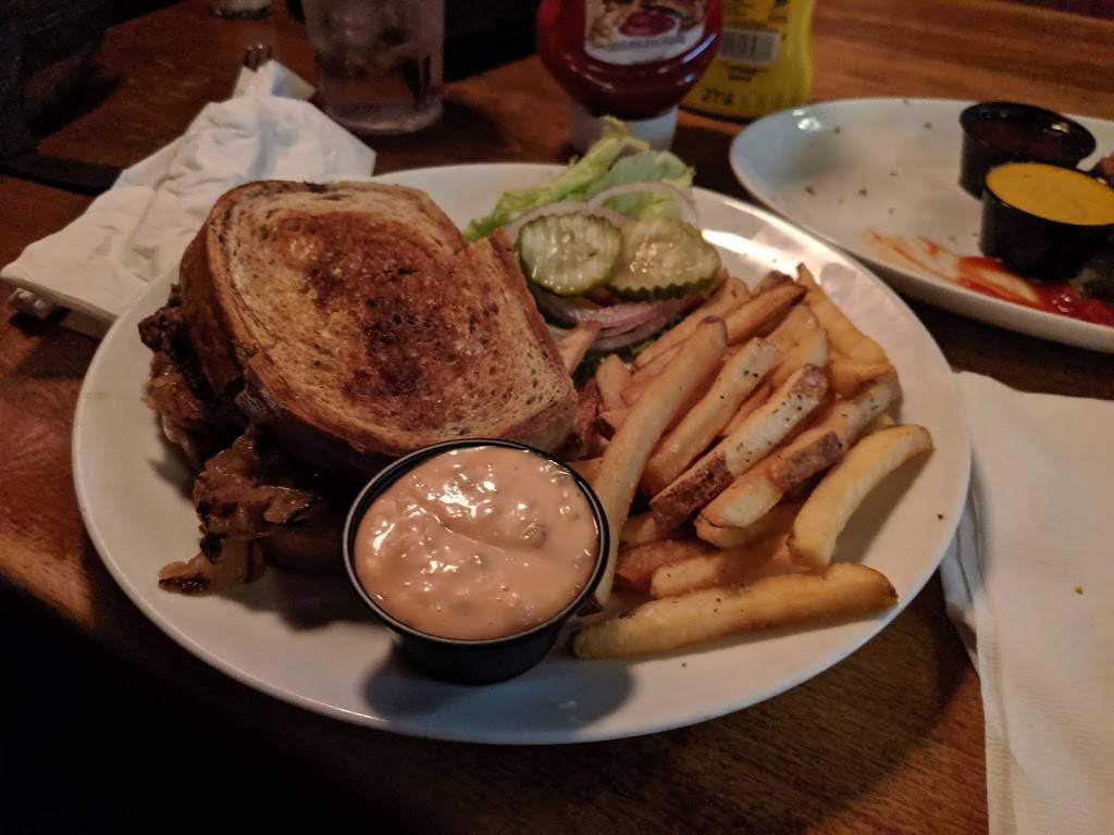 The Elm | restaurant | 5001 E Colfax Ave #1209, Denver, CO 80220, USA | 3033365763 OR +1 303-336-5763