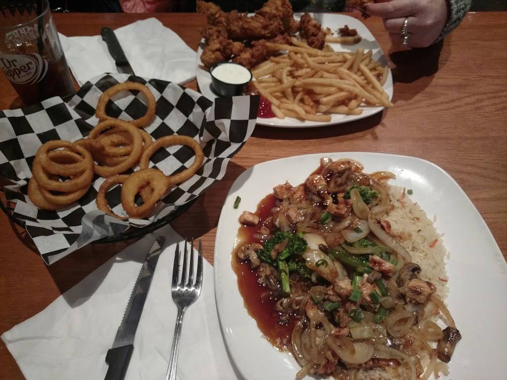 Garfields | restaurant | 67800 Mall Ring Rd # 695, St Clairsville, OH 43950, USA | 7406994778 OR +1 740-699-4778