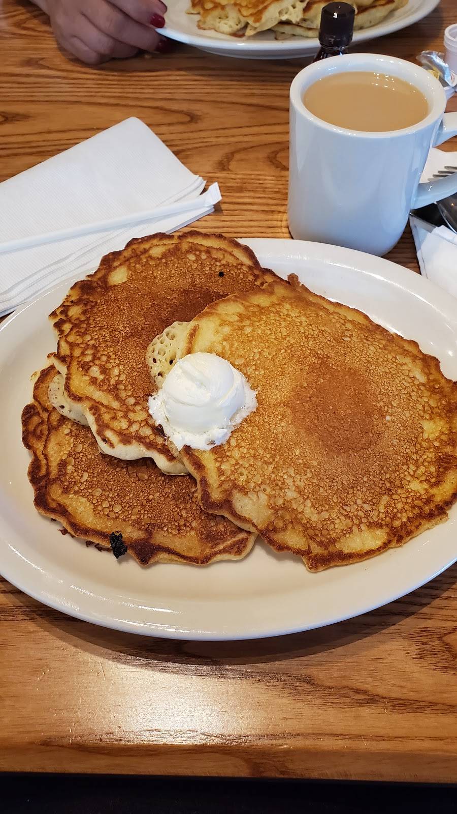 Cracker Barrel Old Country Store | restaurant | 3454 Percy Priest Dr, Nashville, TN 37214, USA | 6158894325 OR +1 615-889-4325