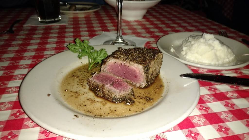 Luigis Original Restaurant | restaurant | 36691 Jefferson Ave, Harrison Charter Township, MI 48045, USA | 5864687711 OR +1 586-468-7711