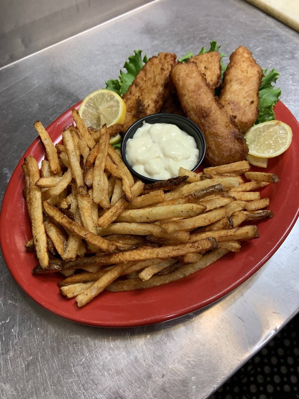 Roosters Grille & Pizzaria | restaurant | 1000 5th St, Calhan, CO 80808, USA | 7193473280 OR +1 719-347-3280