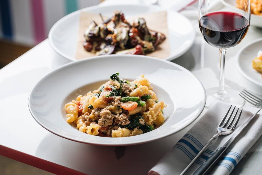 Giulietta Pizzéria | restaurant | 5950 Boulevard des Grandes-Prairies, Saint-Léonard, QC H1P 1A4, Canada | 5143240464 OR +1 514-324-0464