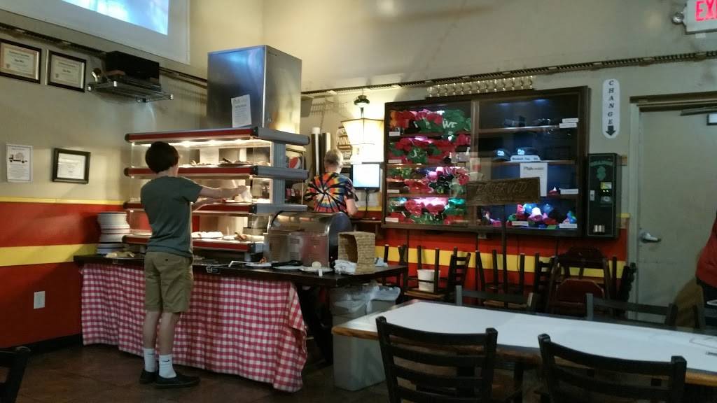 Pizza West | restaurant | 5436 Roberts St, Shawnee, KS 66226, USA | 9134229010 OR +1 913-422-9010