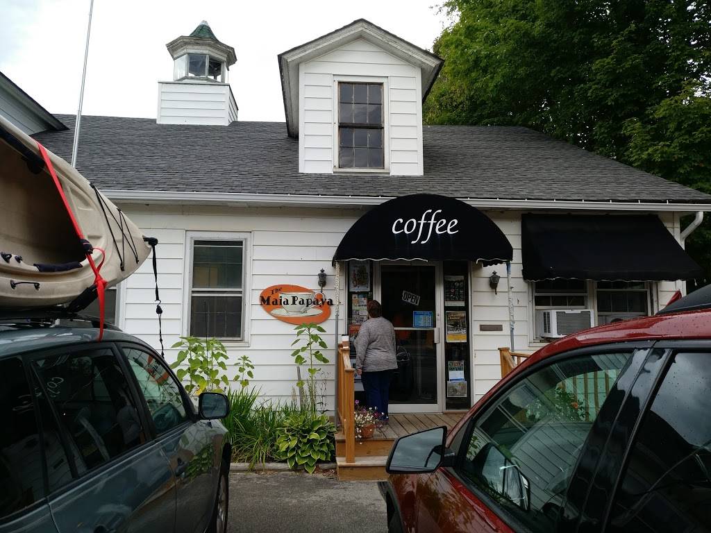 The Maia Papaya | restaurant | 2161 Main St, Bethlehem, NH 03574, USA | 6038699900 OR +1 603-869-9900