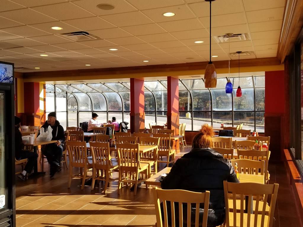 Limas Chicken | restaurant | 4410 W Northern Pkwy, Baltimore, MD 21215, USA | 4103586000 OR +1 410-358-6000