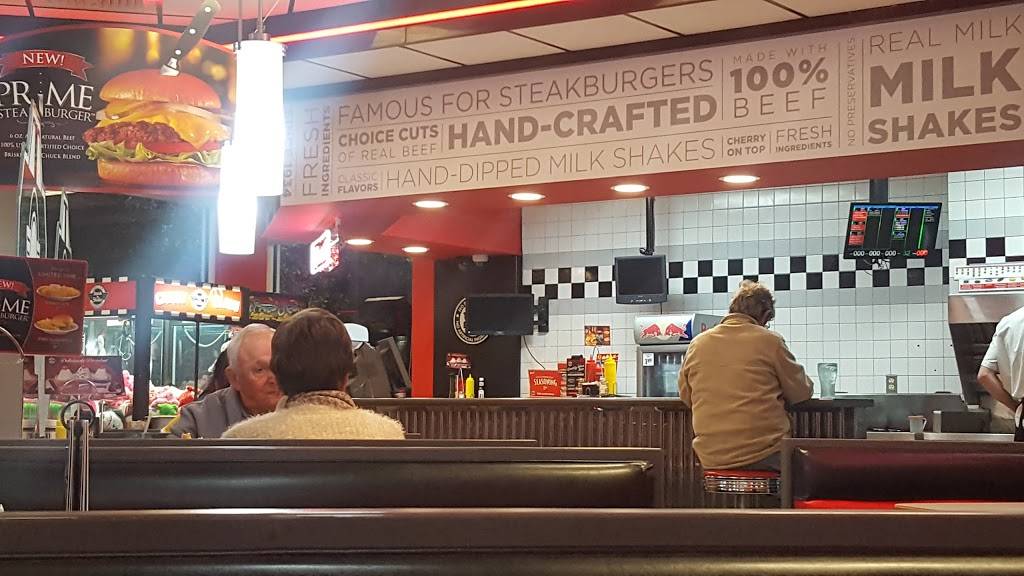 Steak n Shake | restaurant | 1 Cypress Edge Dr, Palm Coast, FL 32164, USA | 3864466936 OR +1 386-446-6936