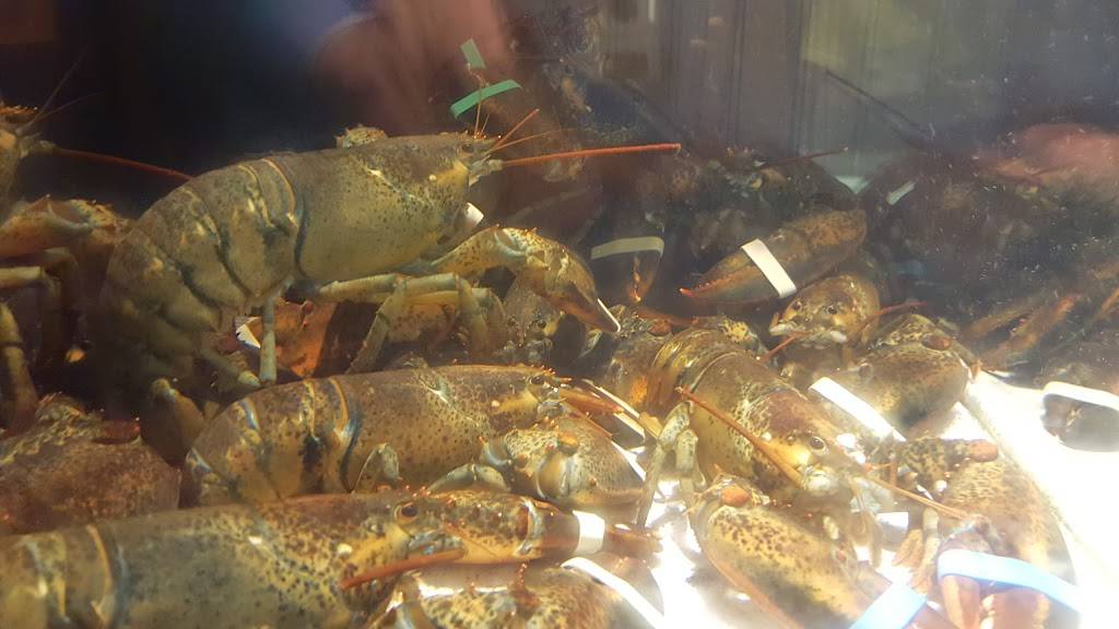 Red Lobster | restaurant | 9345 Monte Vista Ave, Montclair, CA 91763, USA | 9096214806 OR +1 909-621-4806