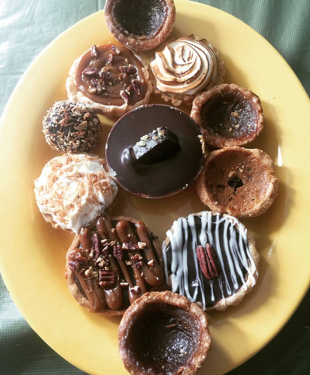 Milano Pizzeria | meal delivery | 2529 Baseline Rd, Ottawa, ON K2C 0E3, Canada | 6138295777 OR +1 613-829-5777