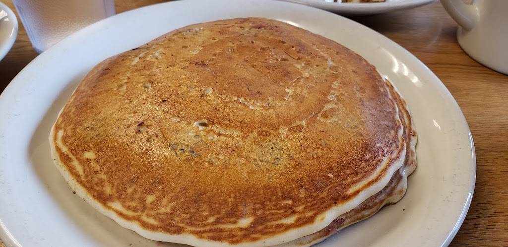 Woodys Cafe | restaurant | 235 N Pontiac Trail, Walled Lake, MI 48390, USA | 2486244379 OR +1 248-624-4379