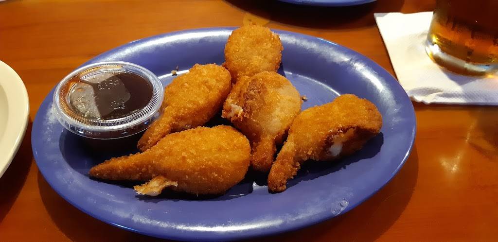 Hinders Sports Bar & Grill | restaurant | 902 W Main St, Tipp City, OH 45371, USA | 9376674433 OR +1 937-667-4433