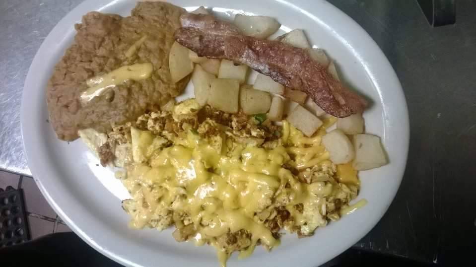 El Sol De Jalisco | restaurant | 1743 Bandera Rd, San Antonio, TX 78228, USA | 2103844271 OR +1 210-384-4271