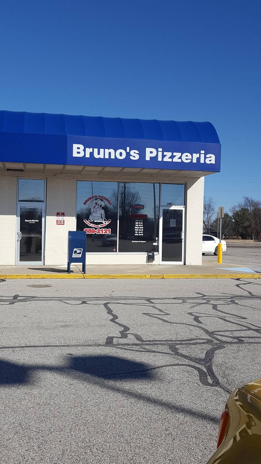 Brunos Pizzeria | restaurant | 1447 E Wabash St, Frankfort, IN 46041, USA | 7656592121 OR +1 765-659-2121