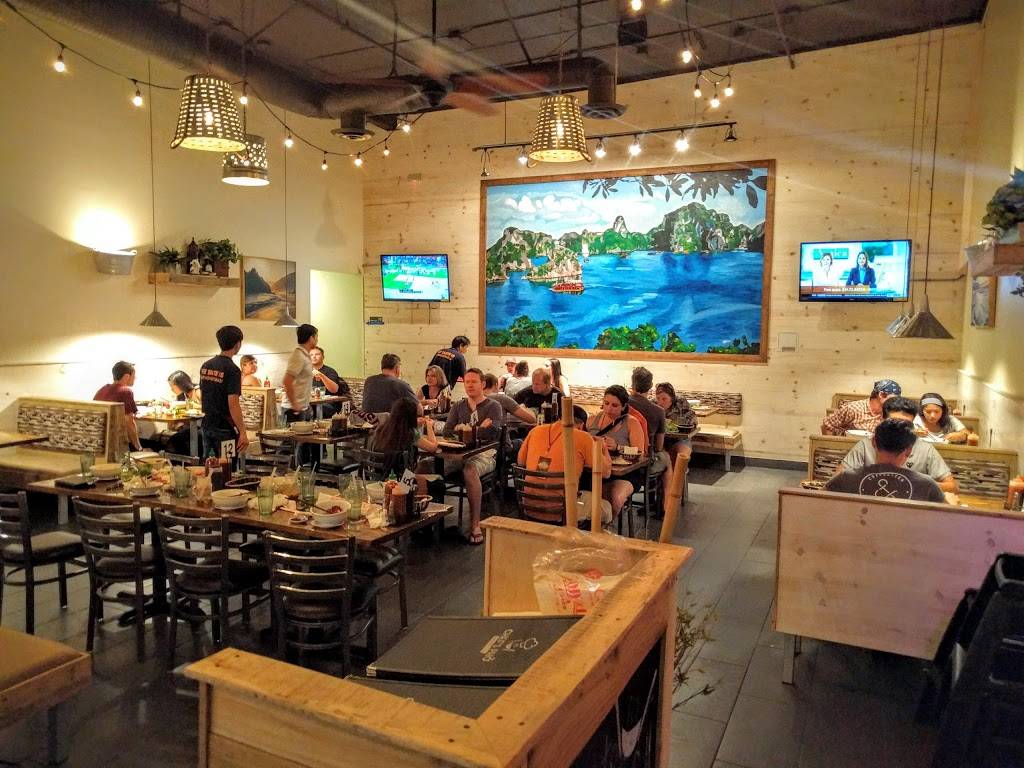 Chefs Phở & Grill | restaurant | 324 S Twin Oaks Valley Rd #130, San Marcos, CA 92078, USA | 7607446789 OR +1 760-744-6789