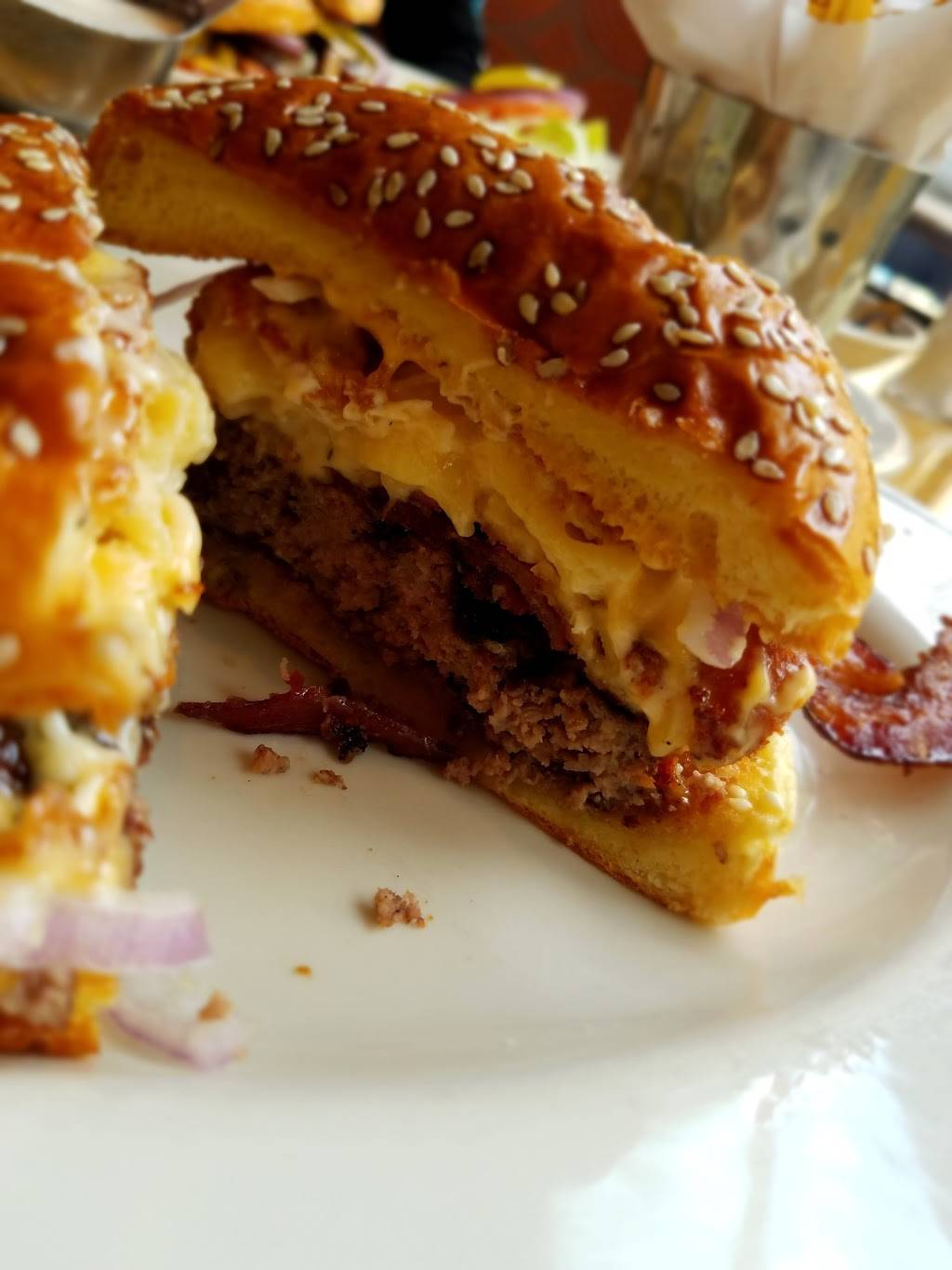 The Cheesecake Factory | restaurant | 71800 CA-111, Rancho Mirage, CA 92270, USA | 7604041400 OR +1 760-404-1400