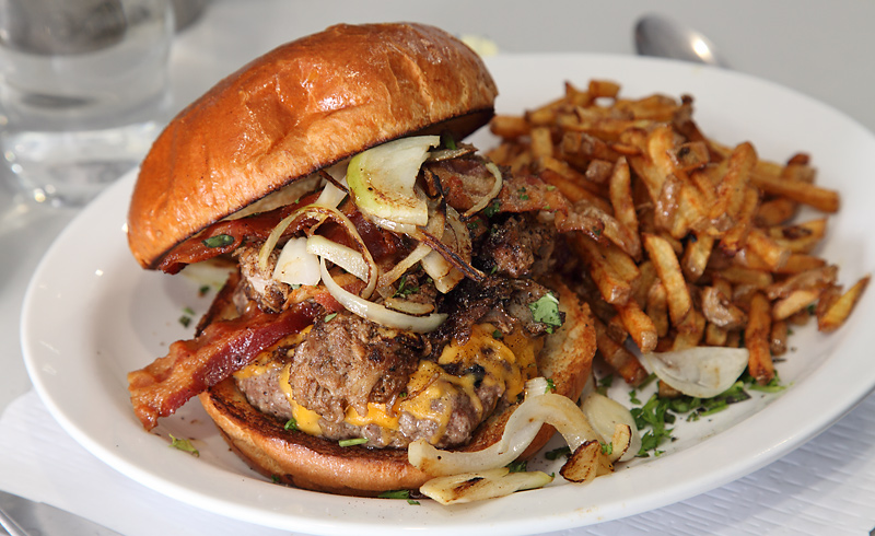 Edgebrook Coffee Shop | restaurant | 6322 N Central Ave, Chicago, IL 60646, USA | 7736573974 OR +1 773-657-3974