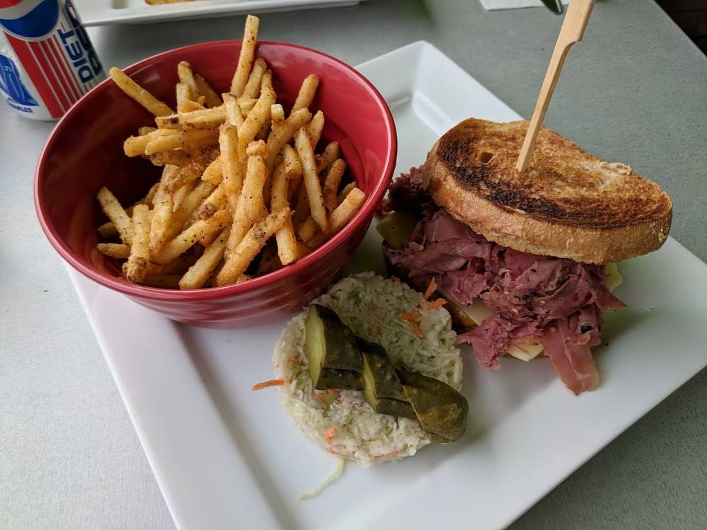 Bistro Chez Ti-Bi inc. | restaurant | 12 Place de lÉglise, Cap-Santé, QC G0A 1L0, Canada | 4182856943 OR +1 418-285-6943