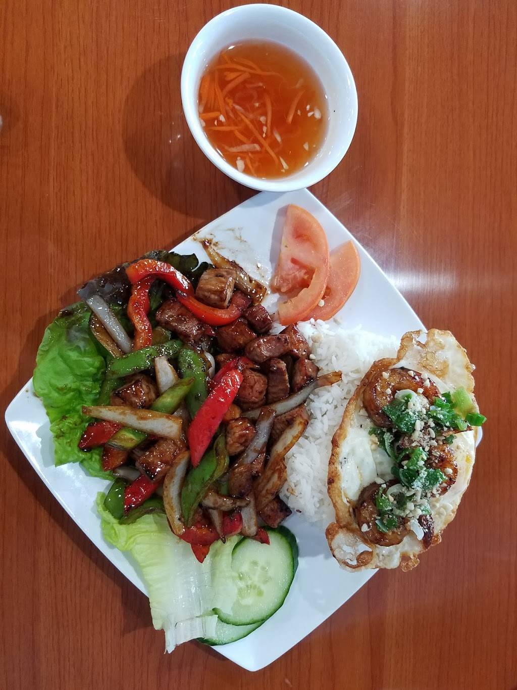 Legit Pho | restaurant | 7262 Fishers Crossing Dr, Fishers, IN 46038, USA | 3175161914 OR +1 317-516-1914