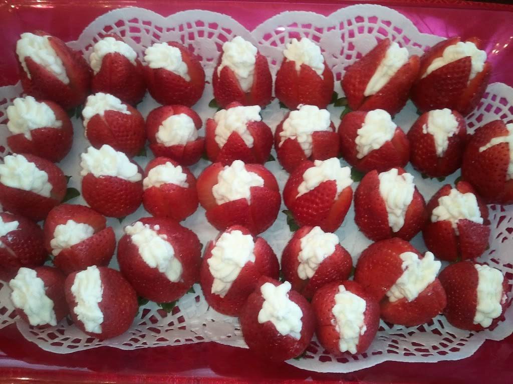 Rosos Cafe Catering | restaurant | 185 Genesee St 2nd floor, Utica, NY 13501, USA | 3157357676 OR +1 315-735-7676