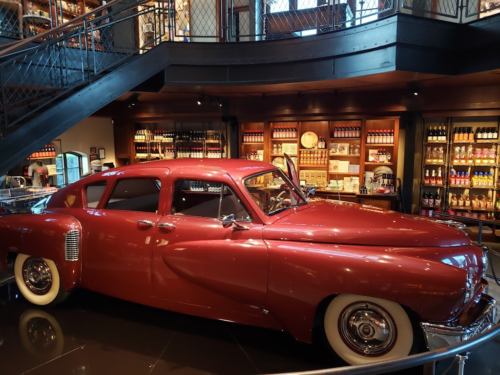 Francis Ford Coppola Winery | restaurant | 300 Via Archimedes, Geyserville, CA 95441, USA | 7078571471 OR +1 707-857-1471