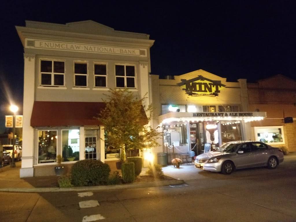 Jacksons Restaurant | restaurant | 1537 Cole St, Enumclaw, WA 98022, USA | 3602842424 OR +1 360-284-2424