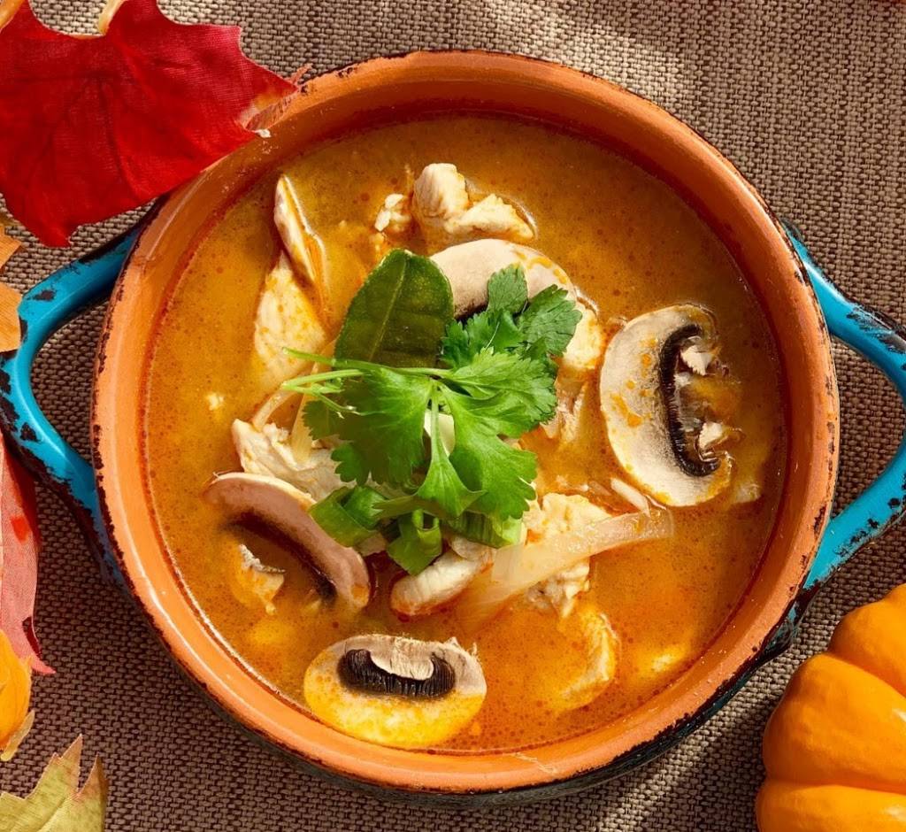 Bluebird Thai | restaurant | 3530 SW Multnomah Blvd, Portland, OR 97219, USA | 5032985336 OR +1 503-298-5336