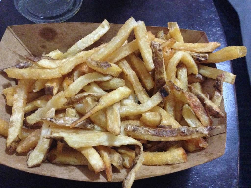 Elevation Burger | restaurant | 9518 Main St, Fairfax, VA 22031, USA | 7034262017 OR +1 703-426-2017