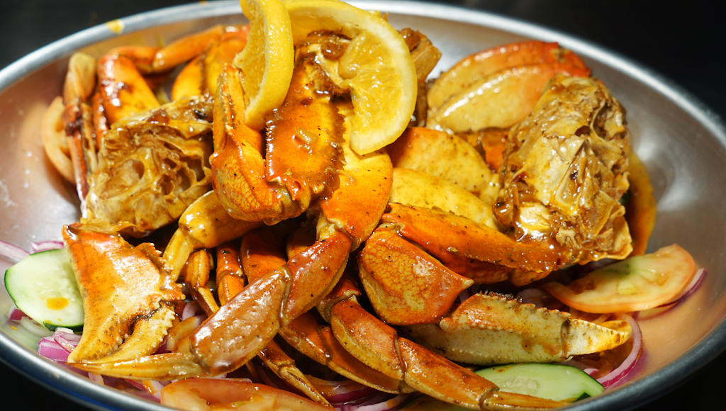 Perla Negra Mariscos | restaurant | 235 S Bolingbrook Dr, Bolingbrook, IL 60440, USA | 6304130000 OR +1 630-413-0000