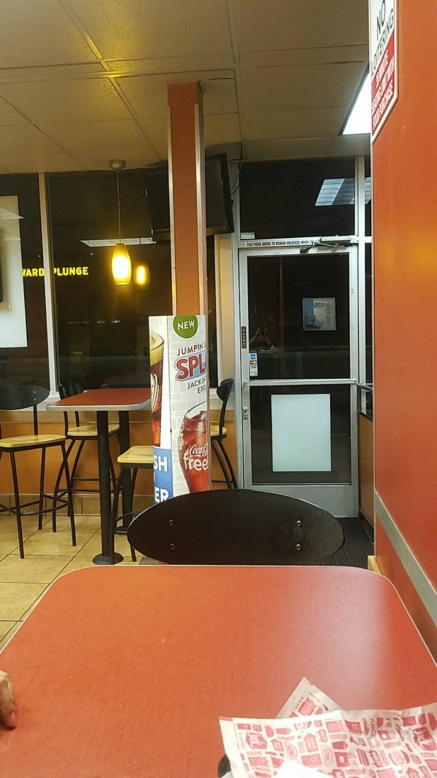 Jack in the Box | restaurant | 24175 Mission Blvd, Hayward, CA 94544, USA | 5102745455 OR +1 510-274-5455