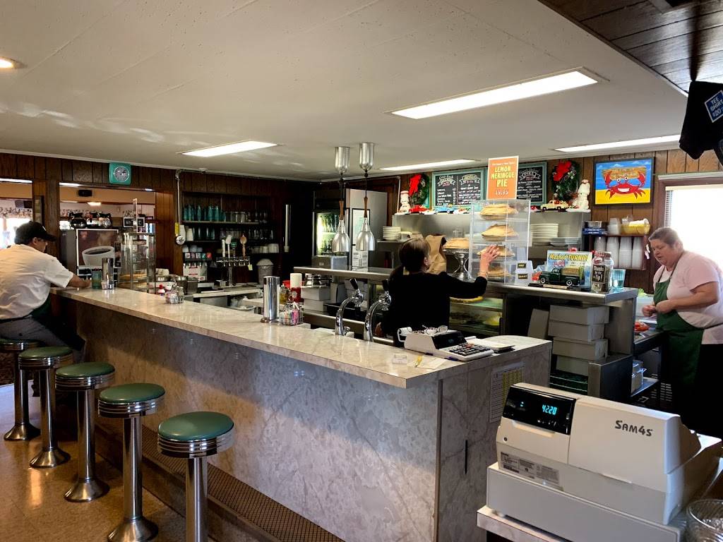 Modern Snack Bar | restaurant | 628 Main Rd, Aquebogue, NY 11931, USA | 6317223655 OR +1 631-722-3655