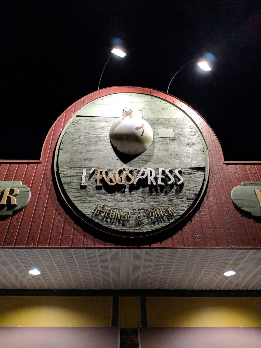 LEggspress Laval | restaurant | 615 Boulevard Saint-Martin O, Laval, QC H7M 1Y9, Canada | 4506626939 OR +1 450-662-6939