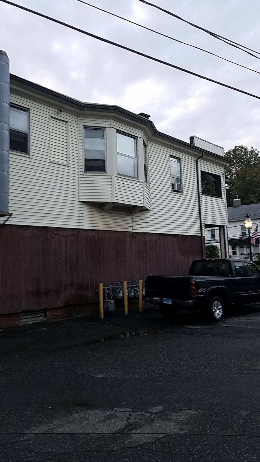 Toms Place | restaurant | 55 Main St, Meriden, CT 06451, USA | 2032389029 OR +1 203-238-9029