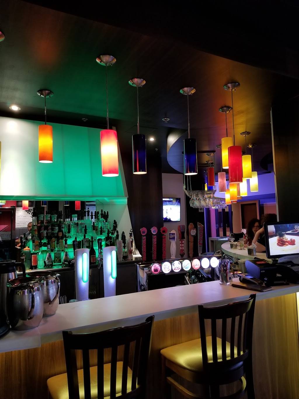 Casa Grecque | restaurant | 315 Rue MacDonald, Saint-Jean-sur-Richelieu, QC J3B 8J3, Canada | 4503594066 OR +1 450-359-4066