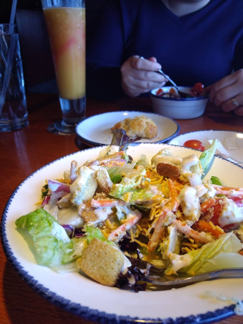 Red Lobster | restaurant | 12180 Amargosa Rd, Victorville, CA 92392, USA | 7602411650 OR +1 760-241-1650