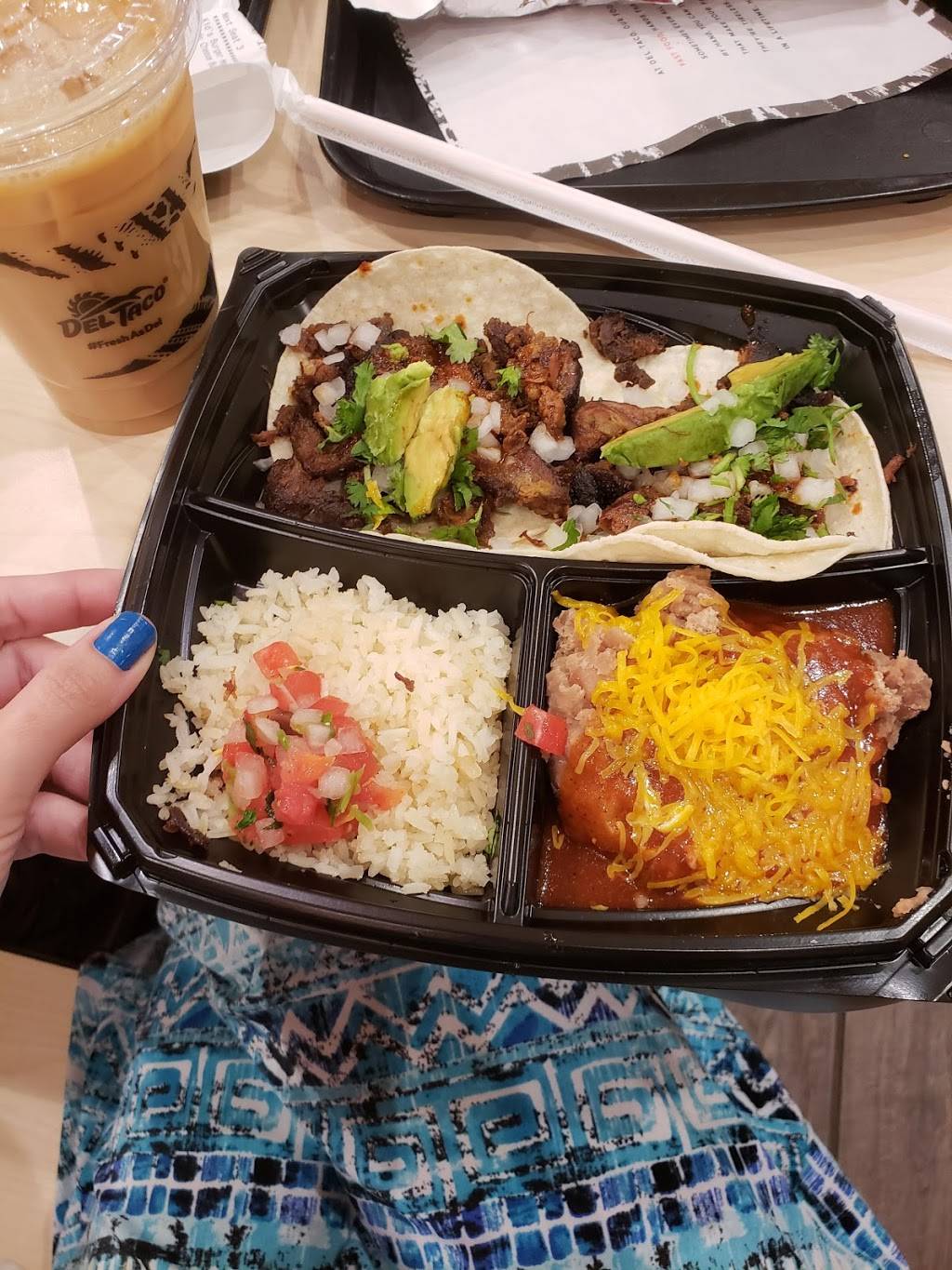 Del Taco | restaurant | 10485 Spencer St, Henderson, NV 89052, USA | 7025641115 OR +1 702-564-1115