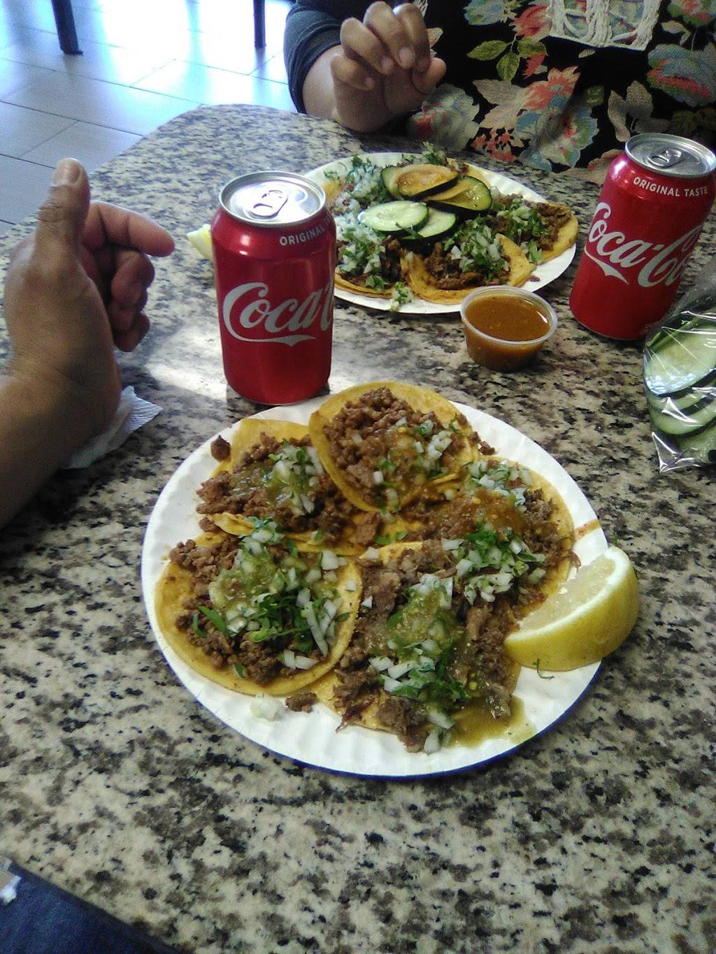 Tacos El Chuleton | restaurant | 540 W 4th St, Perris, CA 92570, USA | 9519400462 OR +1 951-940-0462